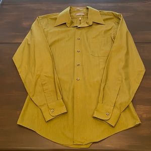 Van Heusen Men’s Fitted Dress Shirt Green